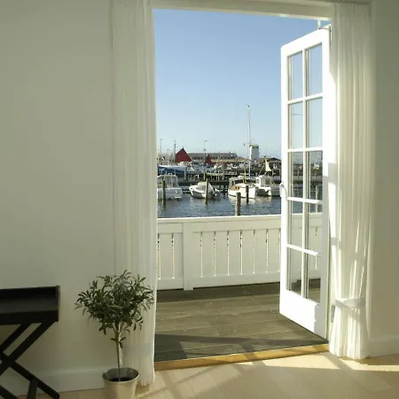 Holiday home Two-bedroom Holiday In 3 *