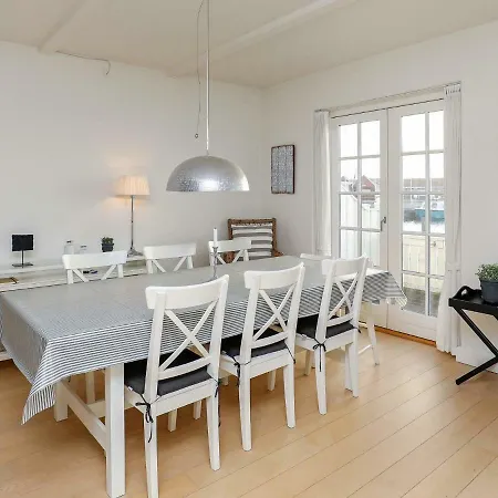 Two-bedroom Holiday In 3 بيت للعطل Bagenkop