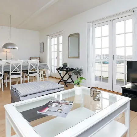 Two-bedroom Holiday In 3 Holiday home